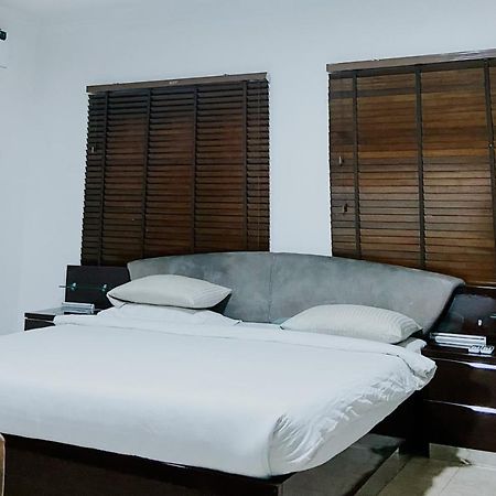 Taverna Lounge&Boutique Hotel Port Harcourt Extérieur photo