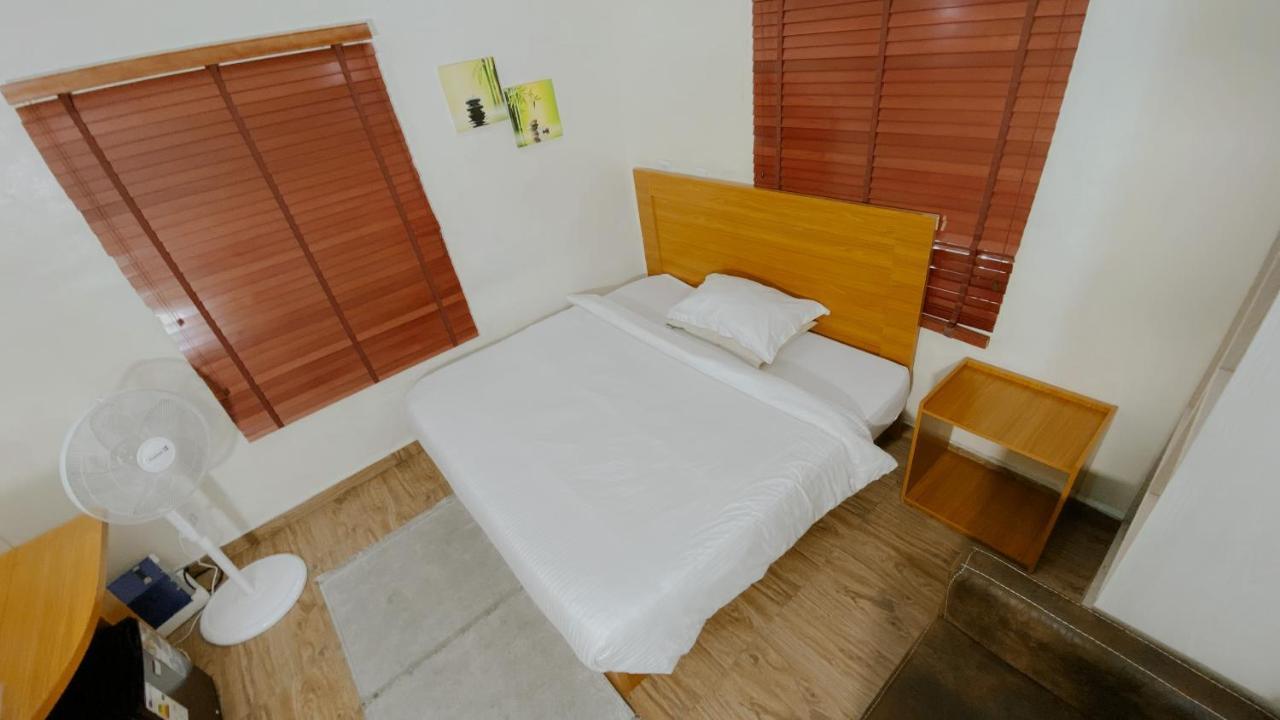 Taverna Lounge&Boutique Hotel Port Harcourt Extérieur photo