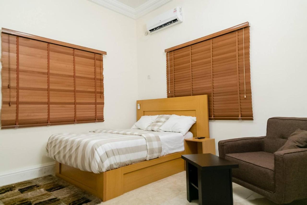 Taverna Lounge&Boutique Hotel Port Harcourt Extérieur photo
